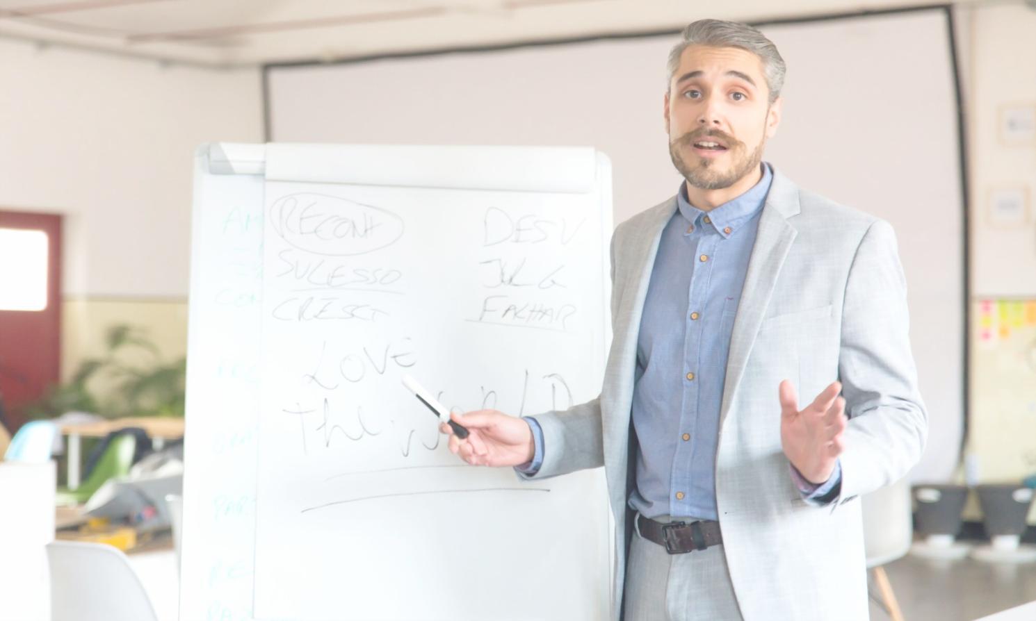 Профессиональная команда Auriente Yaliavo готова помочь с финансовыми вопросами